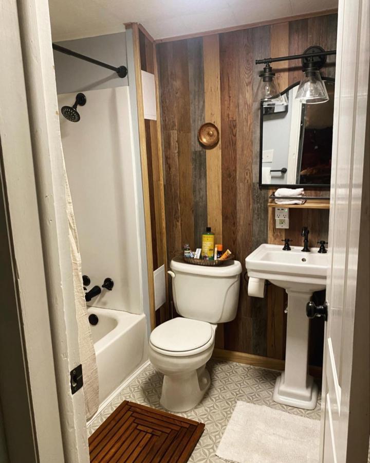 Apartament Boho-Chic Retreat - Unit 3 Bloomington Zewnętrze zdjęcie